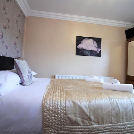 Fairway Hotel Bathgate Exteriör bild