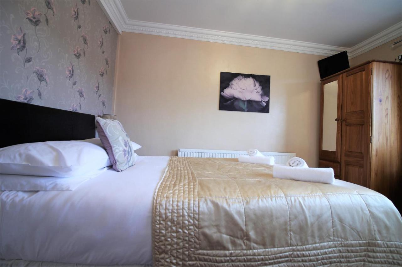 Fairway Hotel Bathgate Exteriör bild