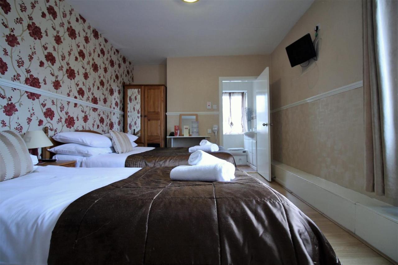 Fairway Hotel Bathgate Exteriör bild